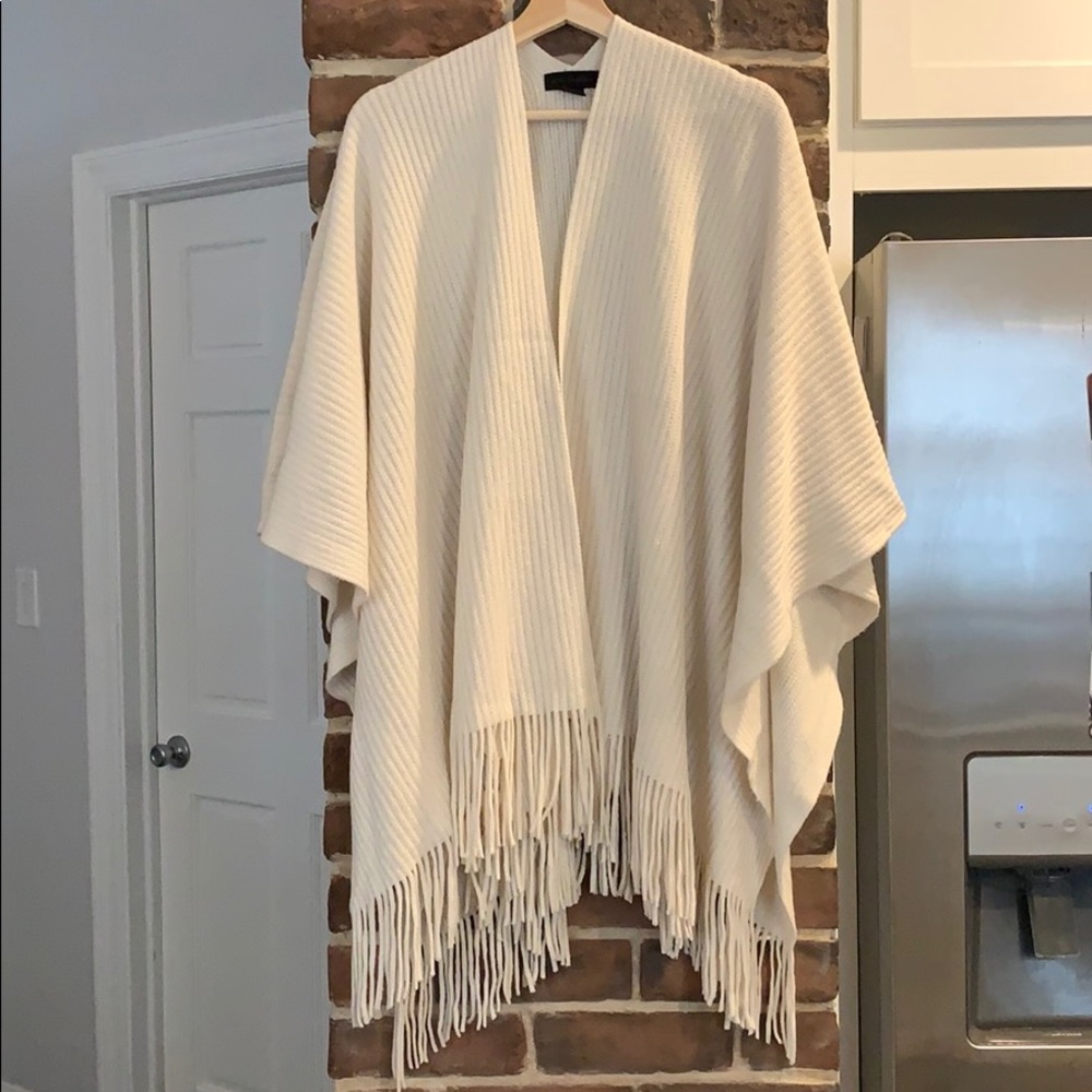 Steve Madden Sweater Phoncho